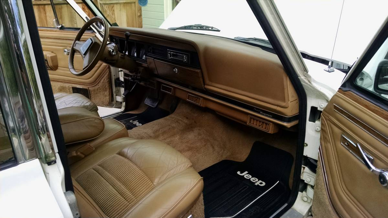 Illustration for article titled For $4,250, Could This 1987 Jeep Grand Wagoner Be Investment Grade?